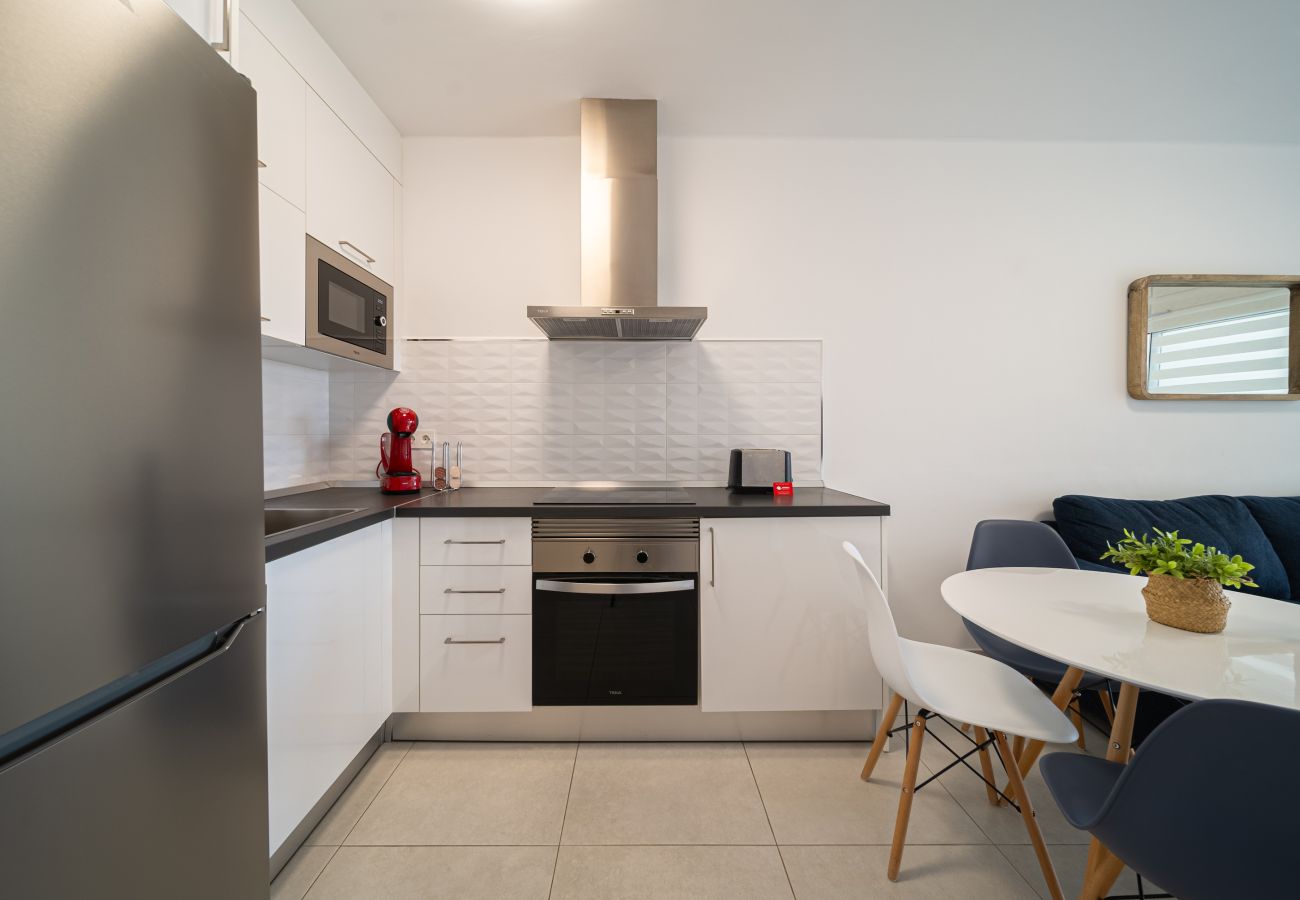 Apartment in Costa Teguise - Apto Rebeca by HH Piscina, AA & Wifi