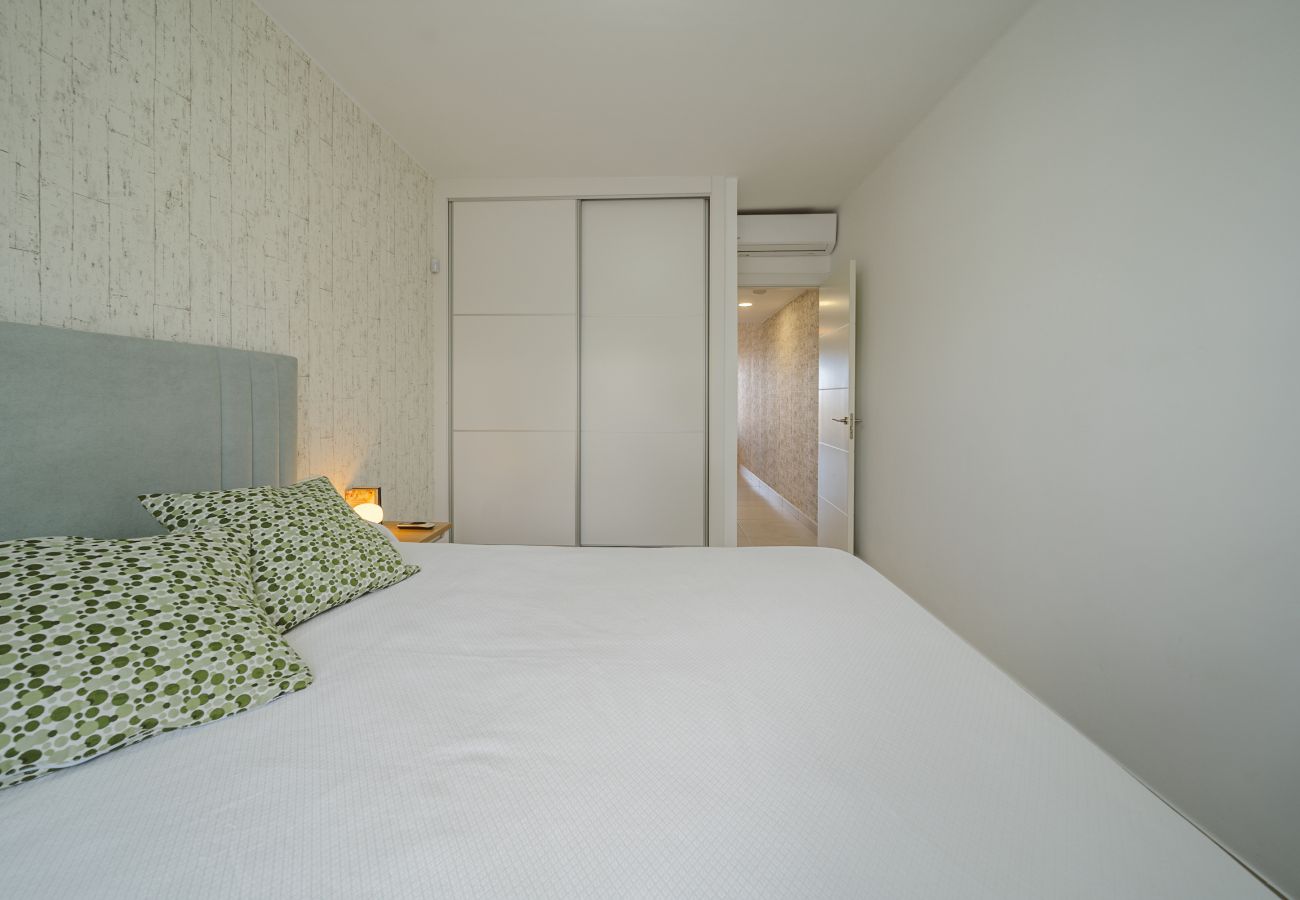 Apartment in Costa Teguise - Apto Rebeca by HH Piscina, AA & Wifi