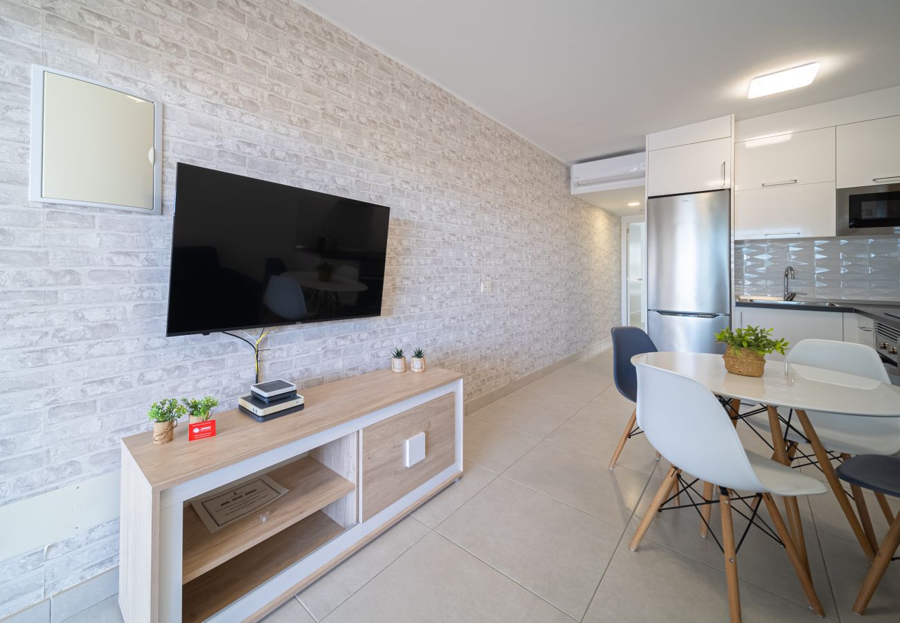 Apartment in Costa Teguise - Apto Rebeca by HH Piscina, AA & Wifi
