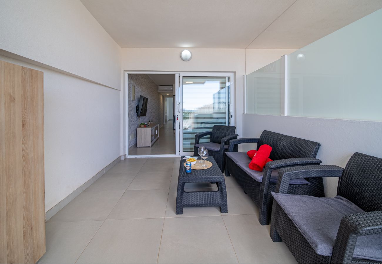 Apartment in Costa Teguise - Apto Rebeca by HH Piscina, AA & Wifi