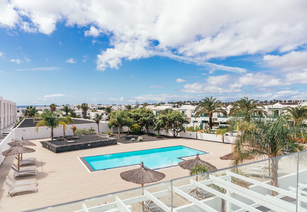 Apartment in Costa Teguise - Apto Rebeca by HH Piscina, AA & Wifi